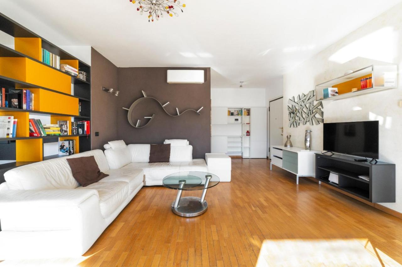 Milano Rogoredo Apartment With Garage Ngoại thất bức ảnh