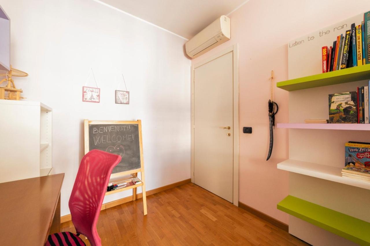 Milano Rogoredo Apartment With Garage Ngoại thất bức ảnh
