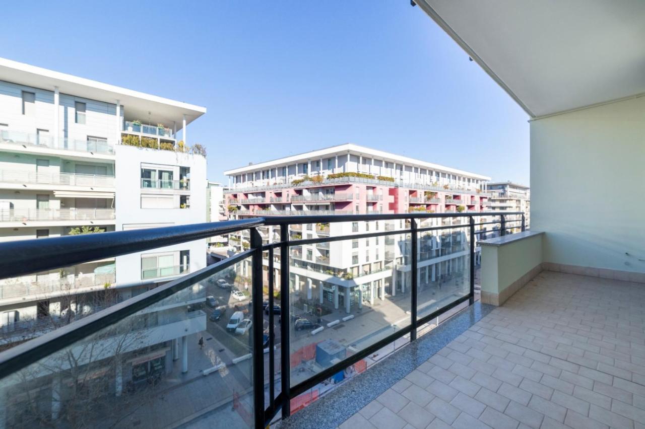 Milano Rogoredo Apartment With Garage Ngoại thất bức ảnh